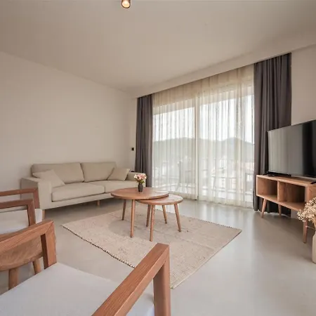 Gizz Apartmanhotel Fethiye